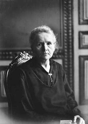  p>玛丽·居里(marie curie,1867年11月7日—1934年7月4日),出生于 a
