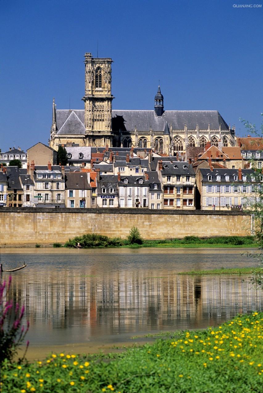 卢瓦尔河,即卢瓦河