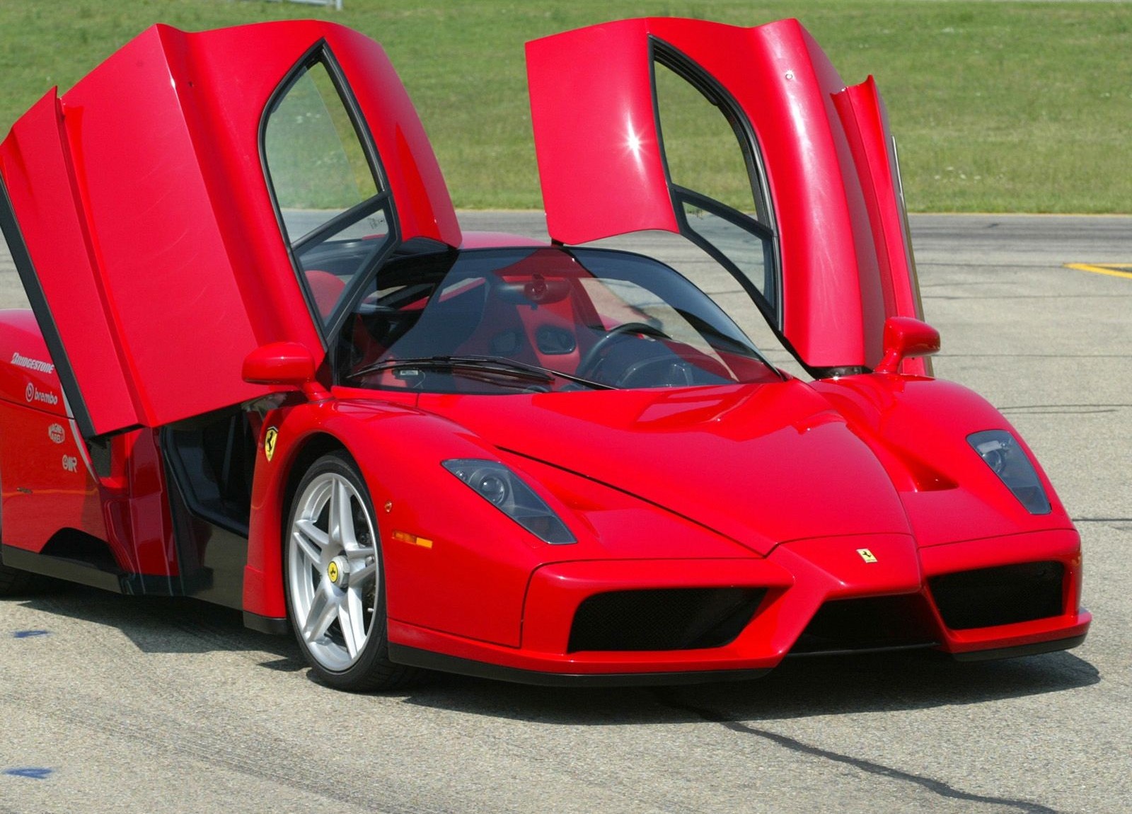 法拉利enzo是v12吗 法拉利enzo只生产多少辆