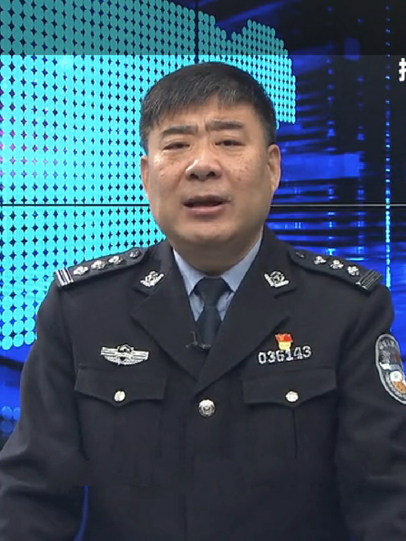 ="ref" data-ctrid="1y21dn5w">白少辉,1964年8月出生于河北保定市