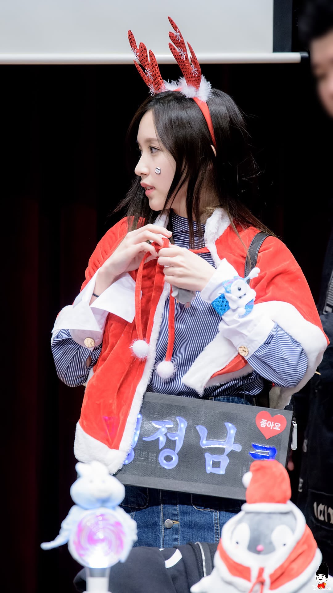  p>名井南(mina),1997年3月24日出生于美国得克萨斯州圣安东尼奥,日本