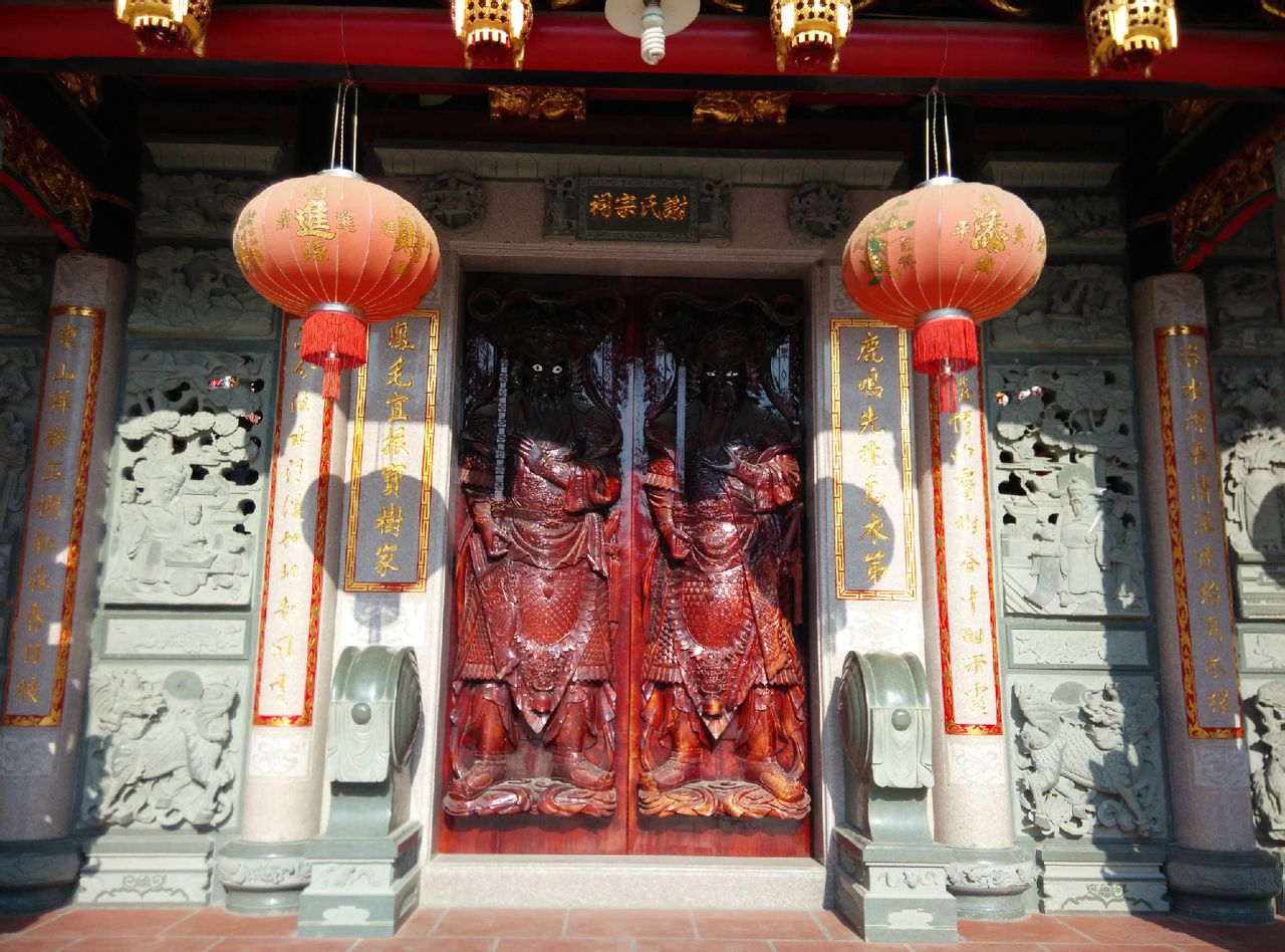  p>谢氏宗祠位于今福建安溪城厢镇砖文村,整体为二进结构,正厅单檐