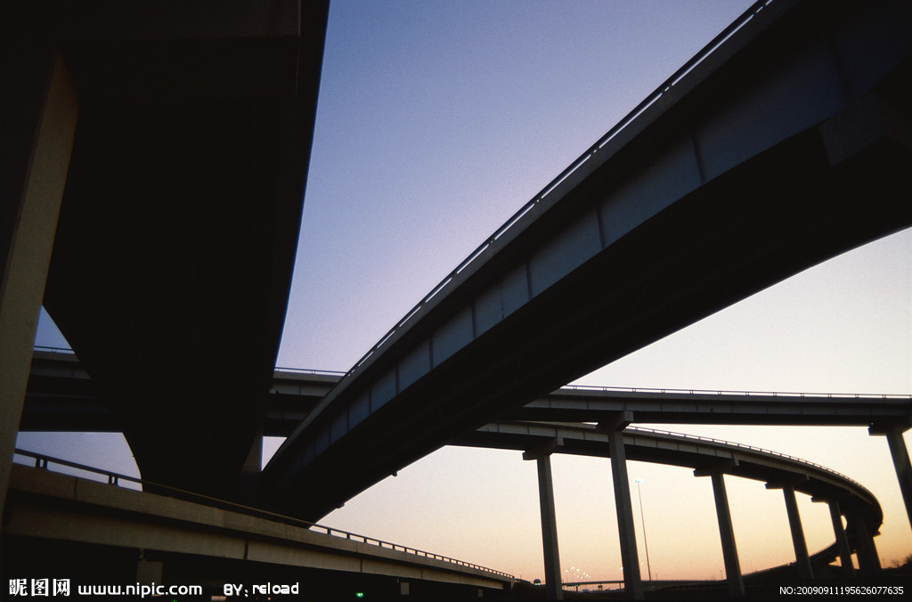  p>高架桥,一种 a href="#" data-lemmaid="2054921">桥梁 /a>,一般是