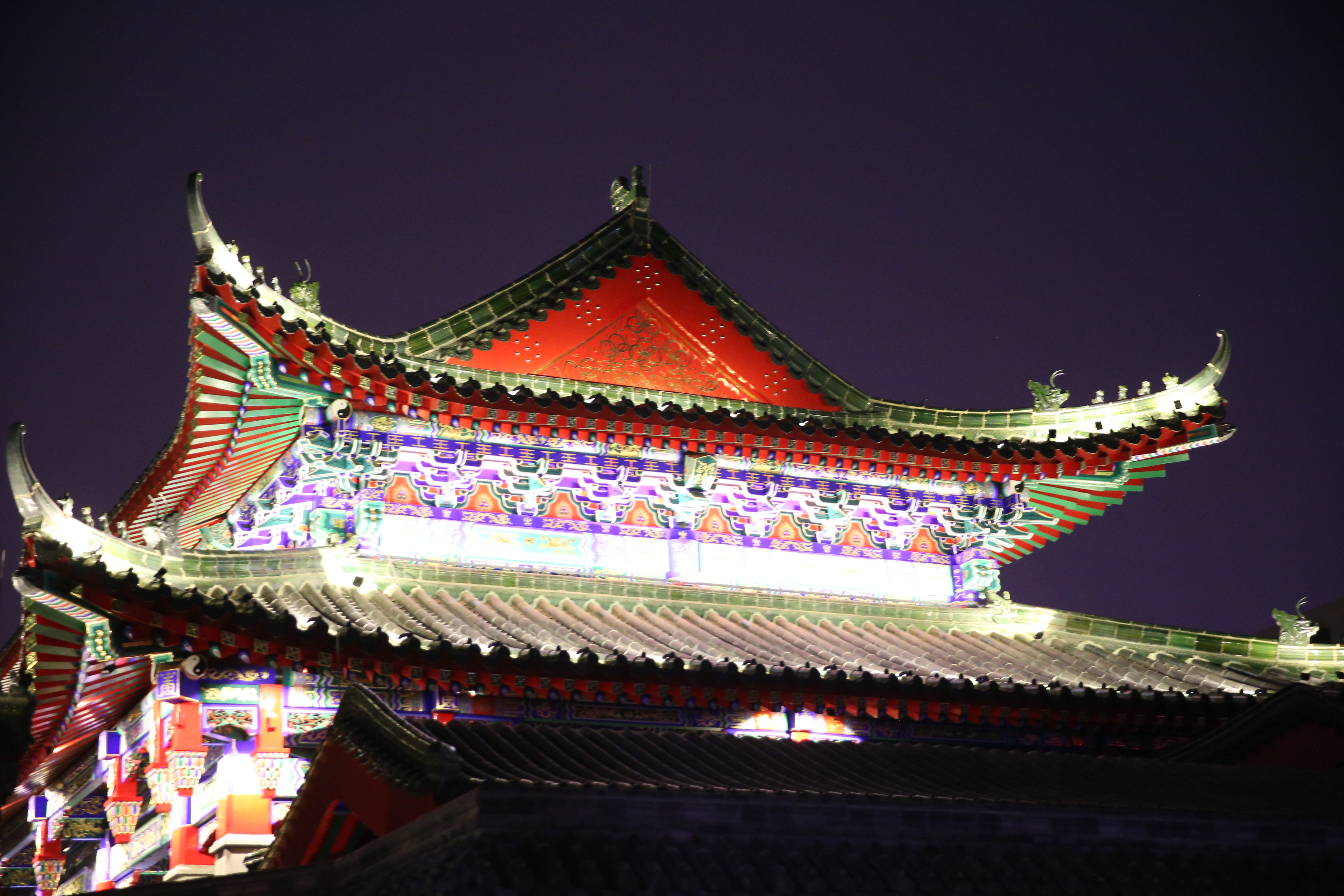  p>沈阳天后宫历史上曾是中国最北端的妈祖庙,是福建商人陈应龙于1782