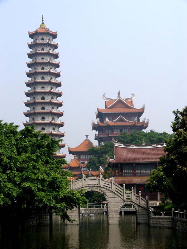 data-lemmaid="165311">福州 /a>五大禅林之一,为全国重点寺庙,位于