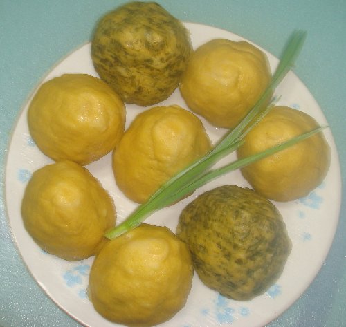  p>窝窝头,中国北方地区常见的面食.