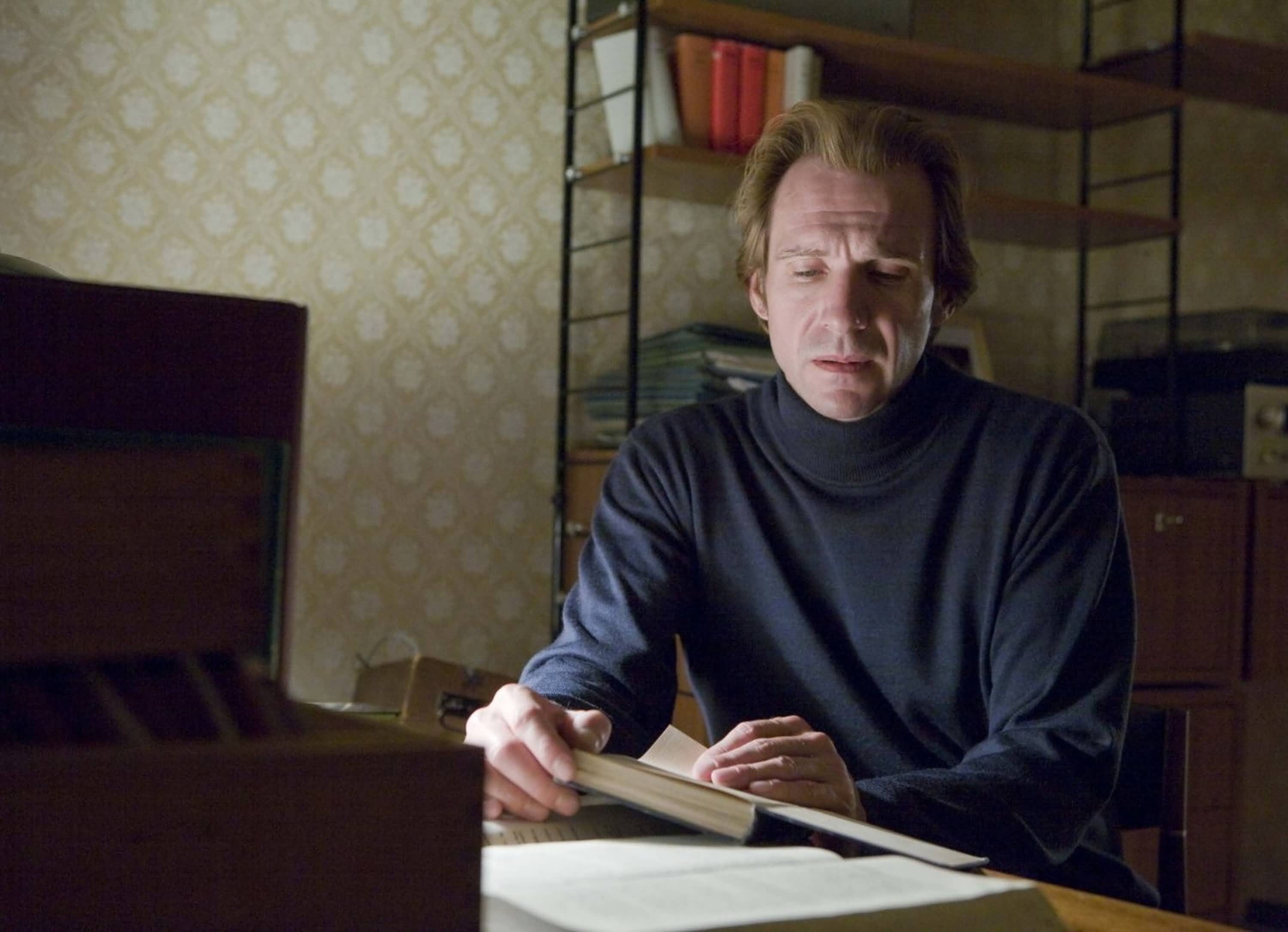  p>《朗读者》是由美国韦恩斯坦国际影业公司出品的剧情片,由 a href=