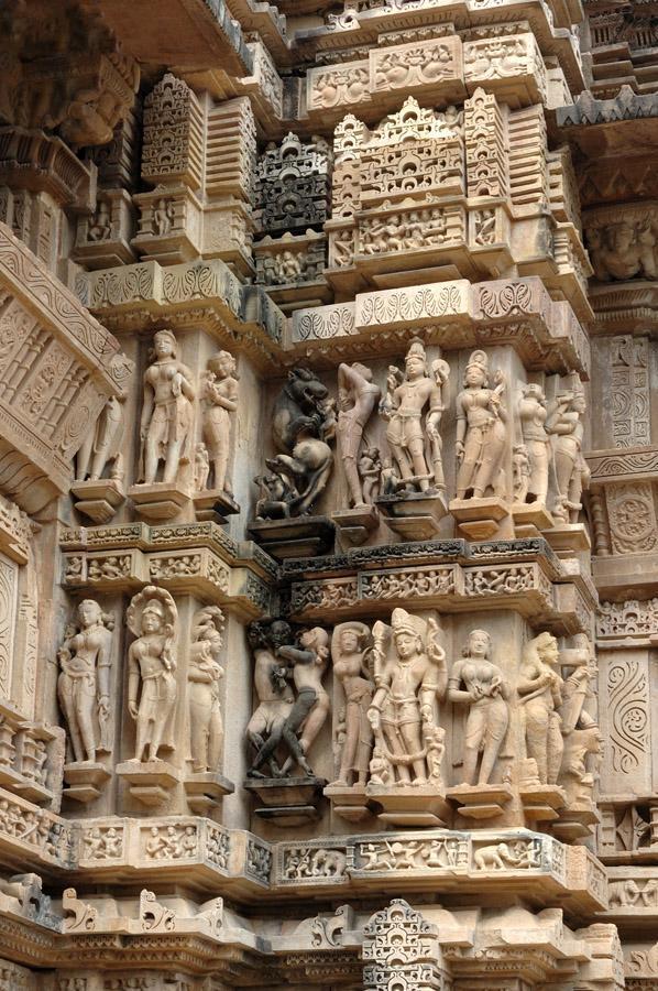  p data-id="gnwhchvyoz">卡久拉霍性爱神庙,位于印度 a target="