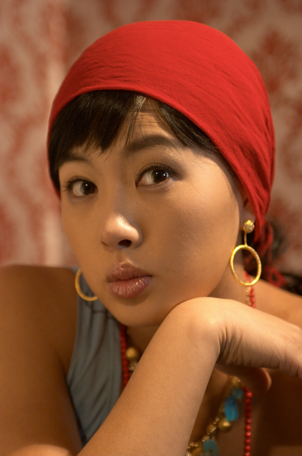  p>金善雅(正确中文译名为:金宣儿;英文:kim sun a;谚文:),韩国女演员