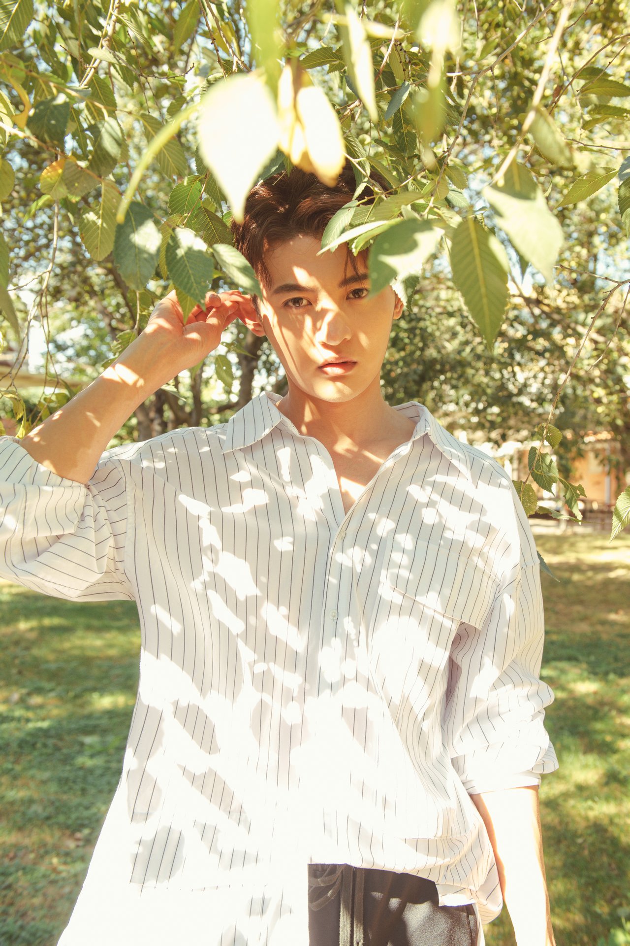  p data-id="gnwnna8msz">周骏超,11月21日出生于上海市,中国内地男