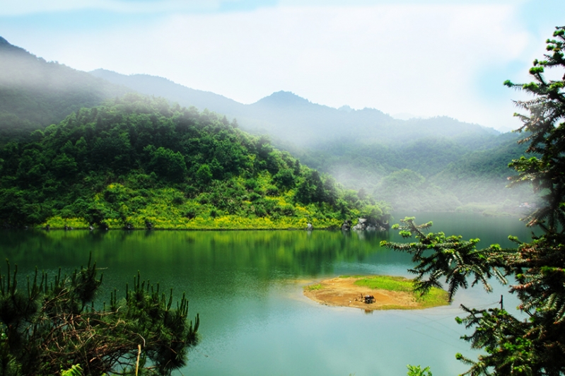 黄袍山天潭