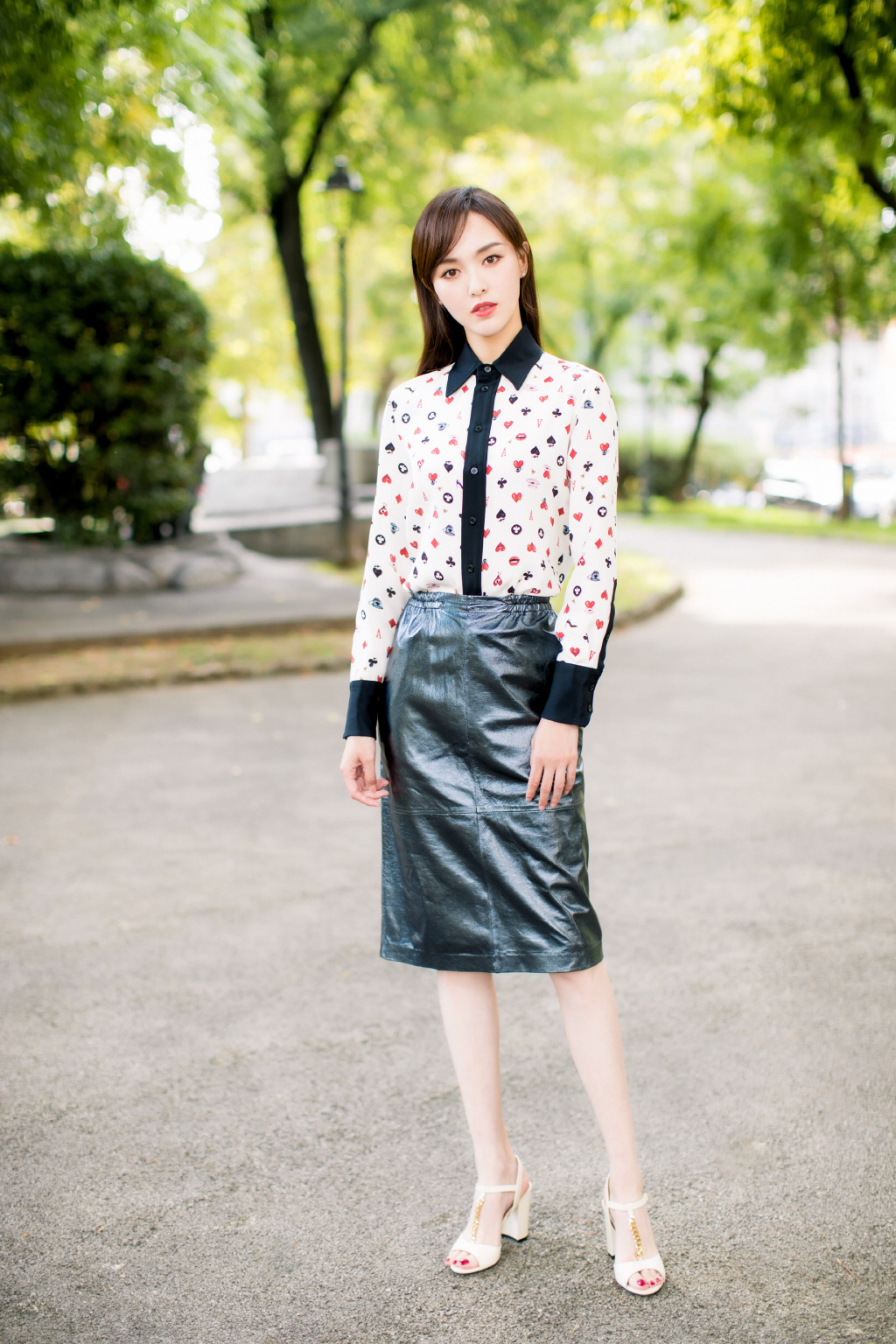  p>唐嫣(tiffany tang),1983年12月6日出生于上海市黄浦区,毕业于中央