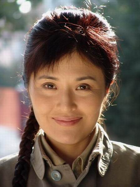  p>田岷,出生于安徽省合肥市,影视女演员,毕业于上海戏剧学院表演系