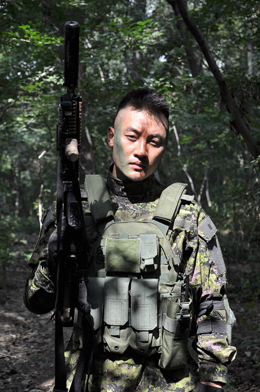  p>王天野,1980年1月8日出生于江苏省,中国内地男