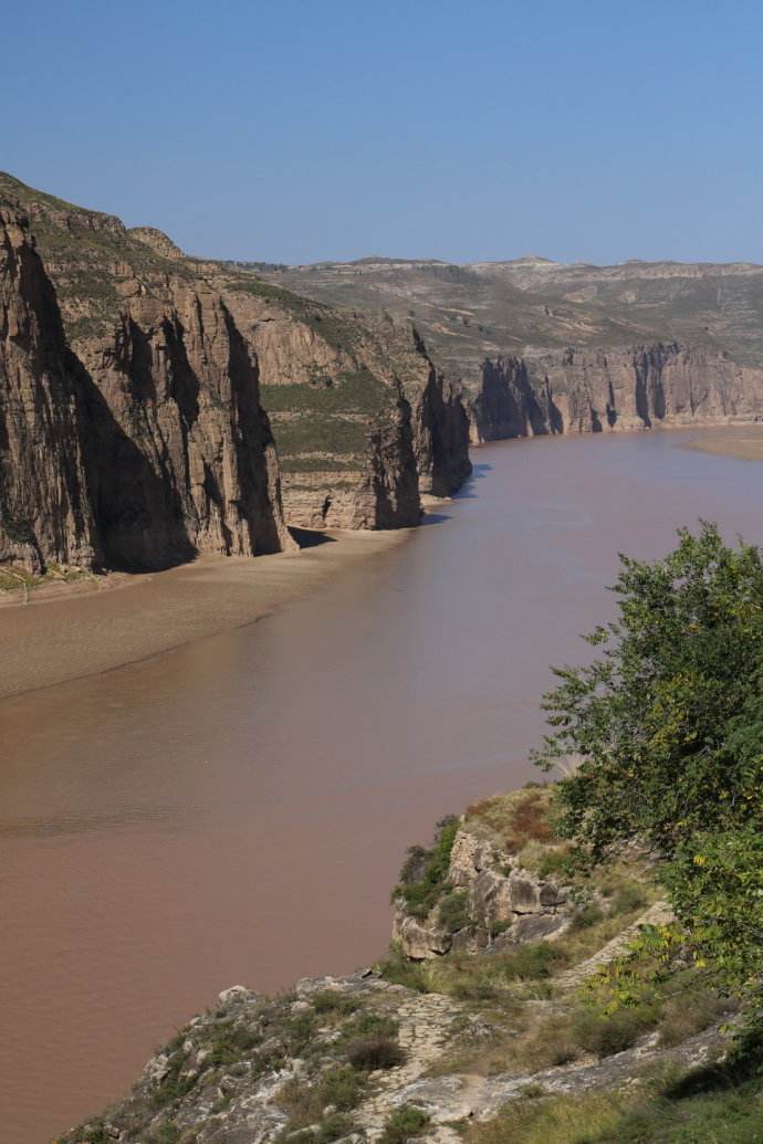 data-id="gnwh2vzs25">晋陕大峡谷于山西省和内蒙古的交界处,以黄河为