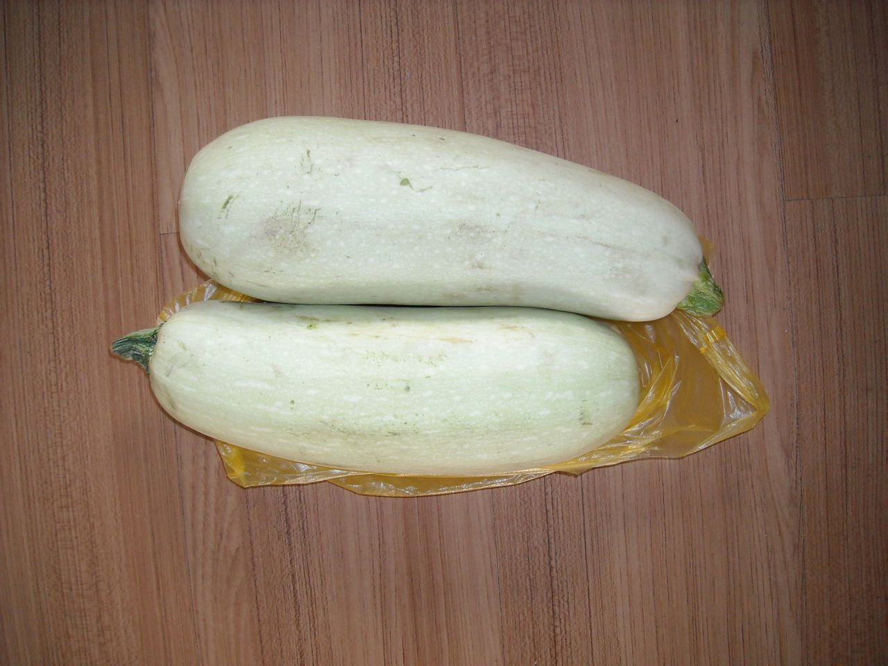 茭瓜鸡蛋包子