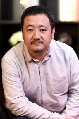  p data-id="gnbx2v95aw">韩杰,1977年出生于山西省孝义市,中国内地