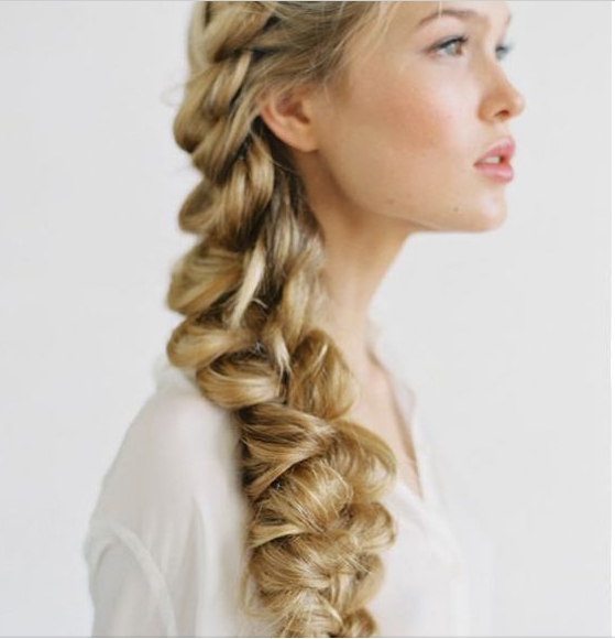  p>蝎子辫是一款兼具着 a target="_blank" href="/item/复古/137536"