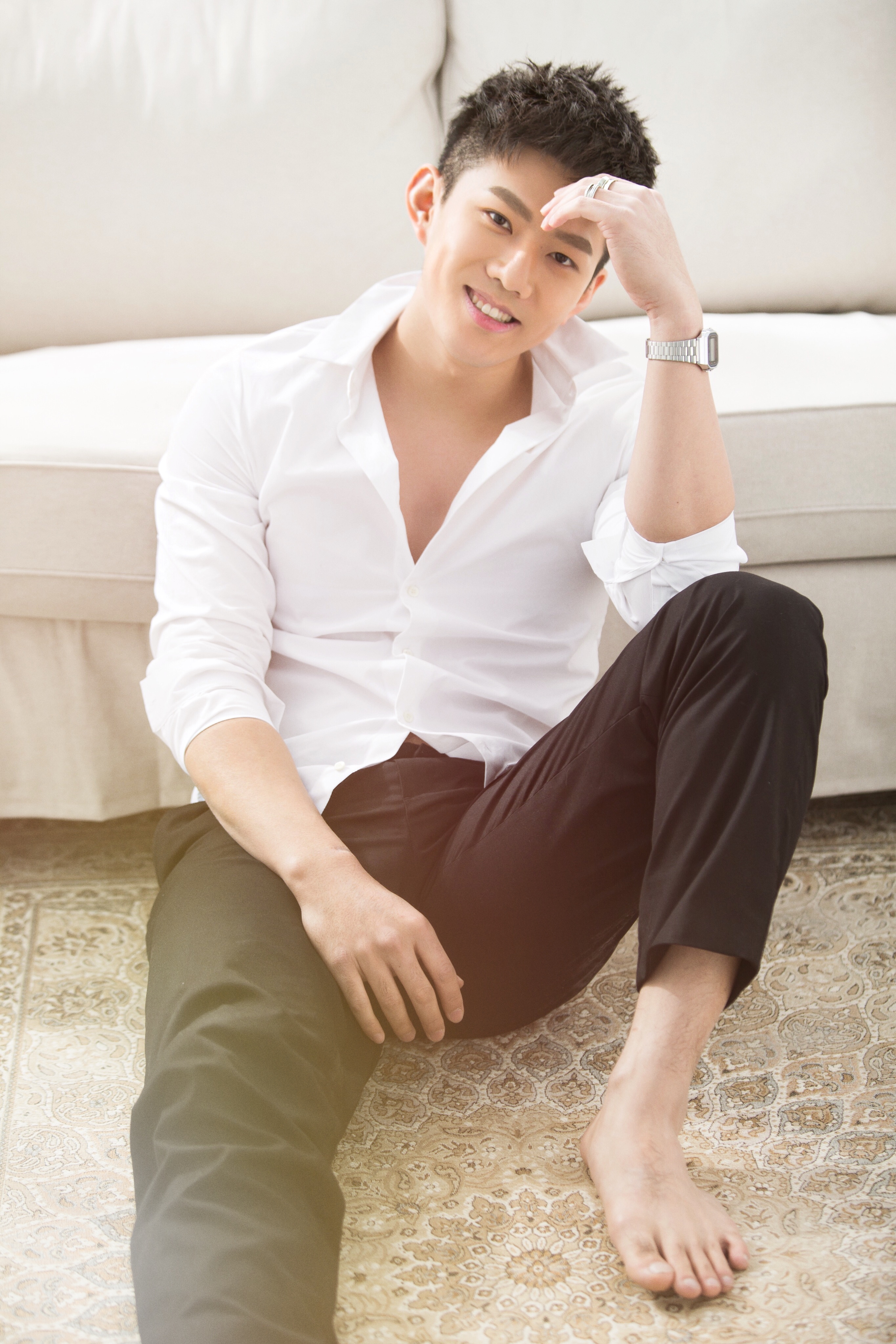 1991年8月15日出生于海南省文昌市,中国内地影视男演员,毕业于 a