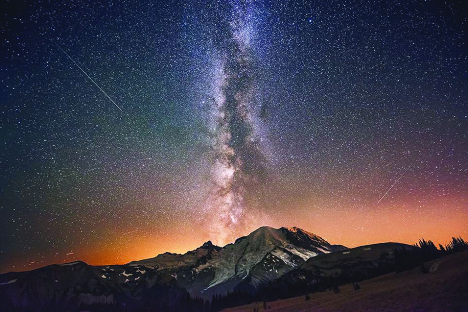  p>银河,是指横跨星空的一条乳白色亮带.