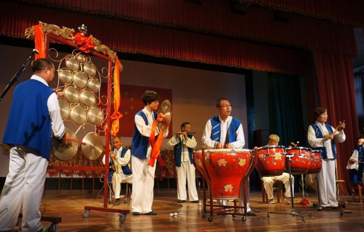  /p> p>舟山锣鼓是流行于舟山一带的吹打乐样式,明清时期就在定海一带