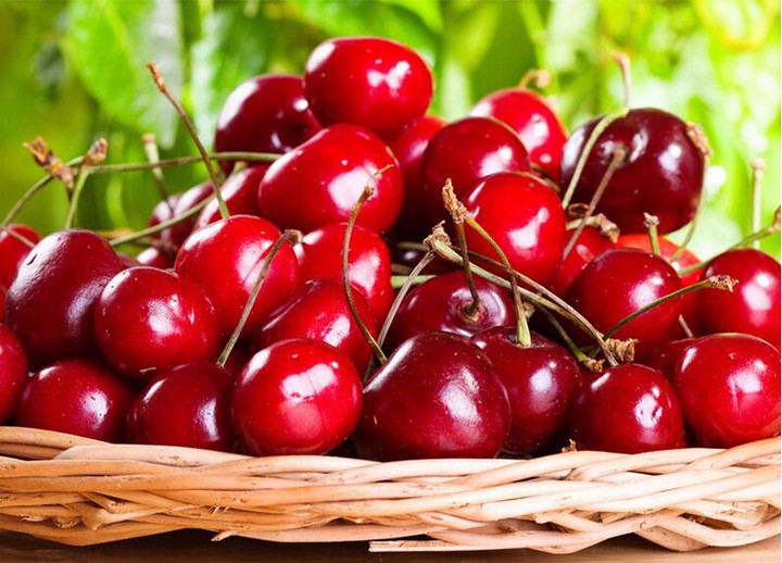  p>荣成大樱桃,山东省威海市 a target="_blank" href="/item/荣成市