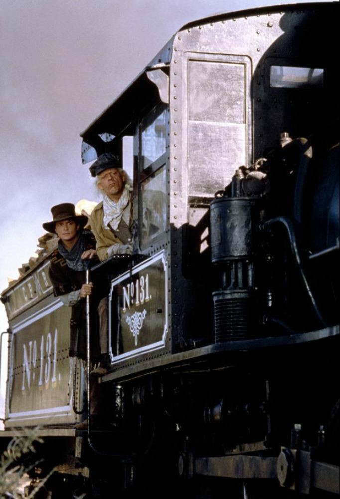 《回到未来3》是美国科幻电影《回到未来》