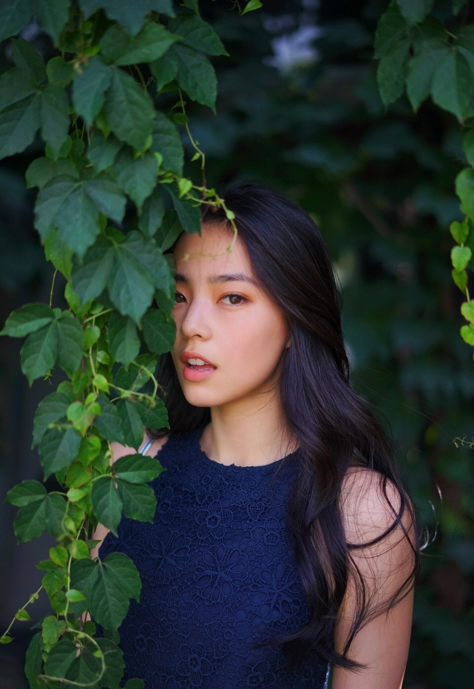  p>薇薇,1997年出生于美国,美国华裔女演员,毕业于上海戏剧学院表演系