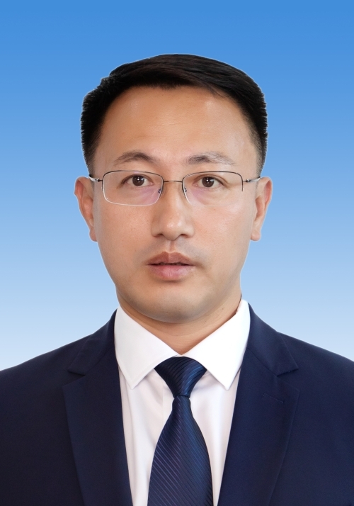  p>陈振华,男,汉族,1977年6月生,日照市东港区人,大学学历,工程硕士