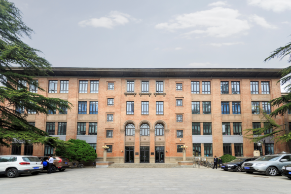  p>清华大学水利水电工程系(简称水利系)建于1952年,其 a target="