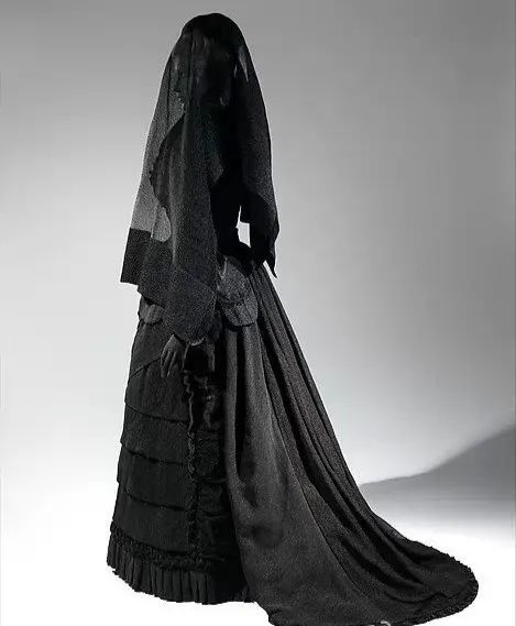 黑色系优雅：19世纪的丧服时尚_百科TA说