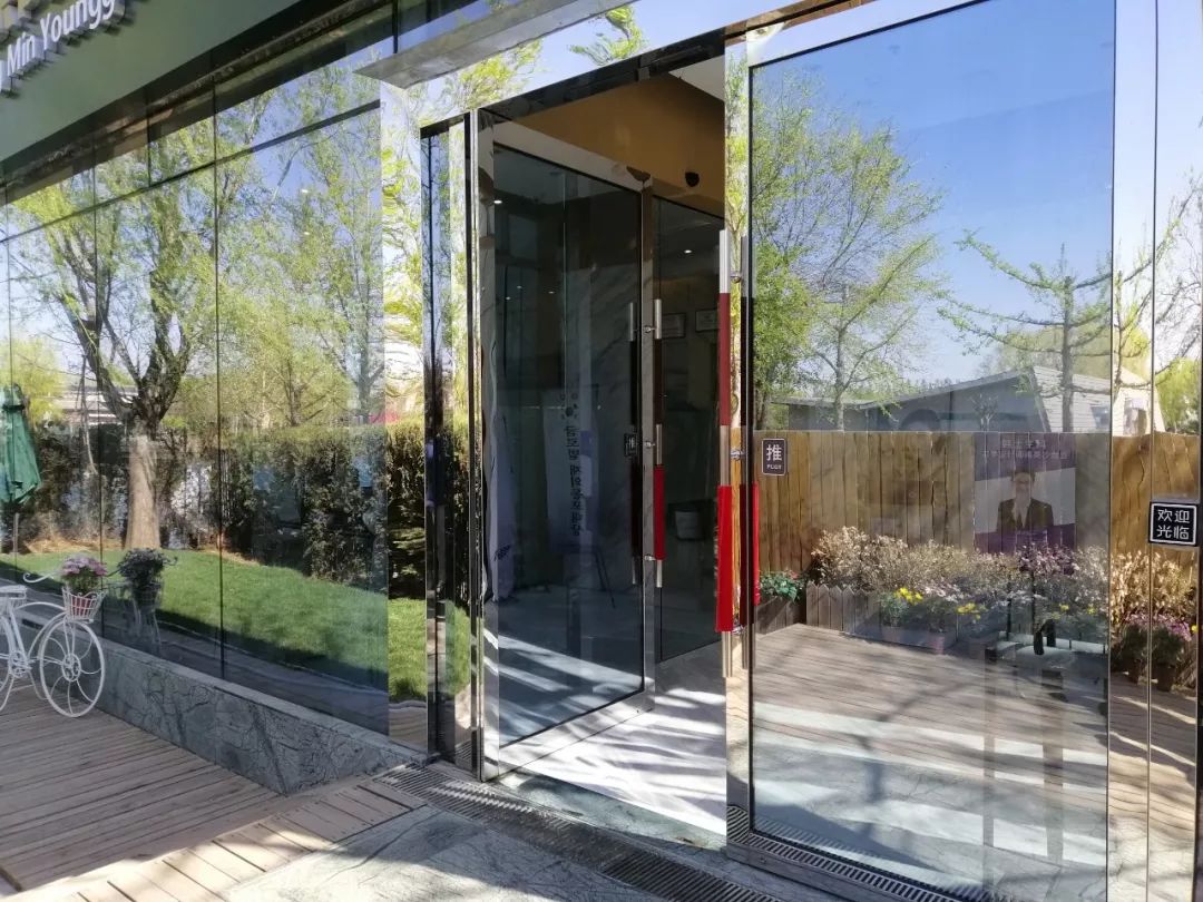 苏拉布国际马桶博物馆