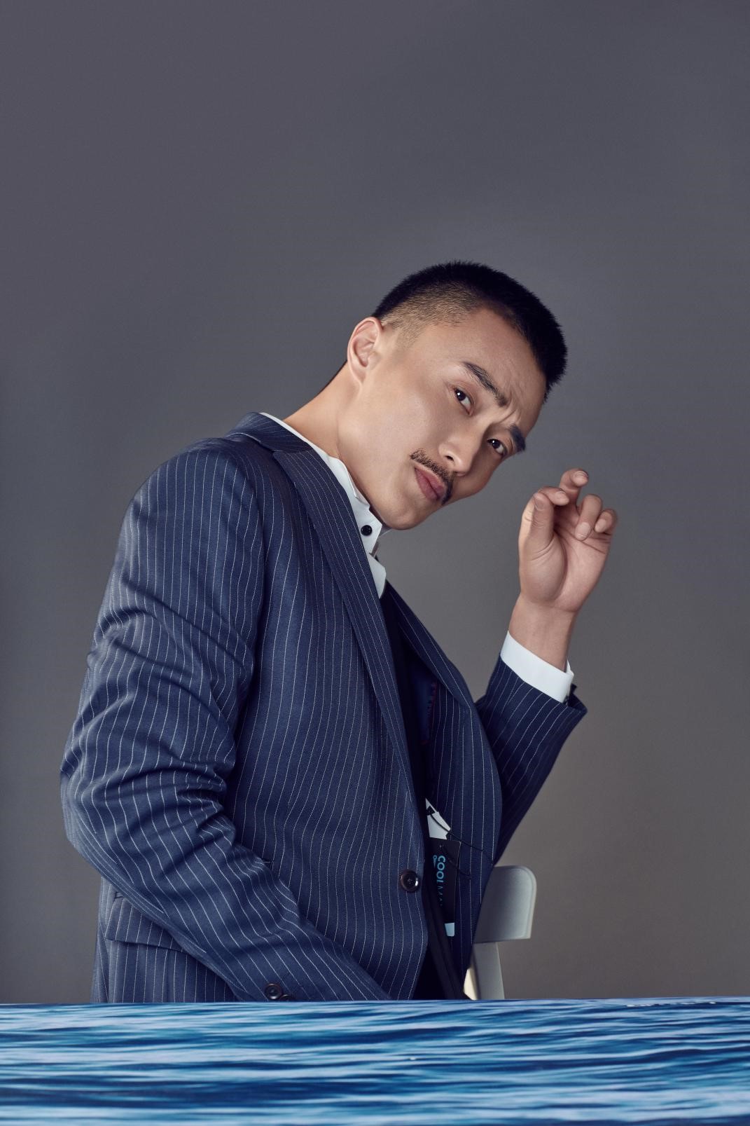宝藏戏骨男艺人高登 对表演充满热情和执着的男艺人_百科TA说