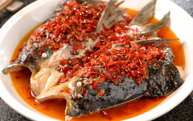 泡椒鱼头煲