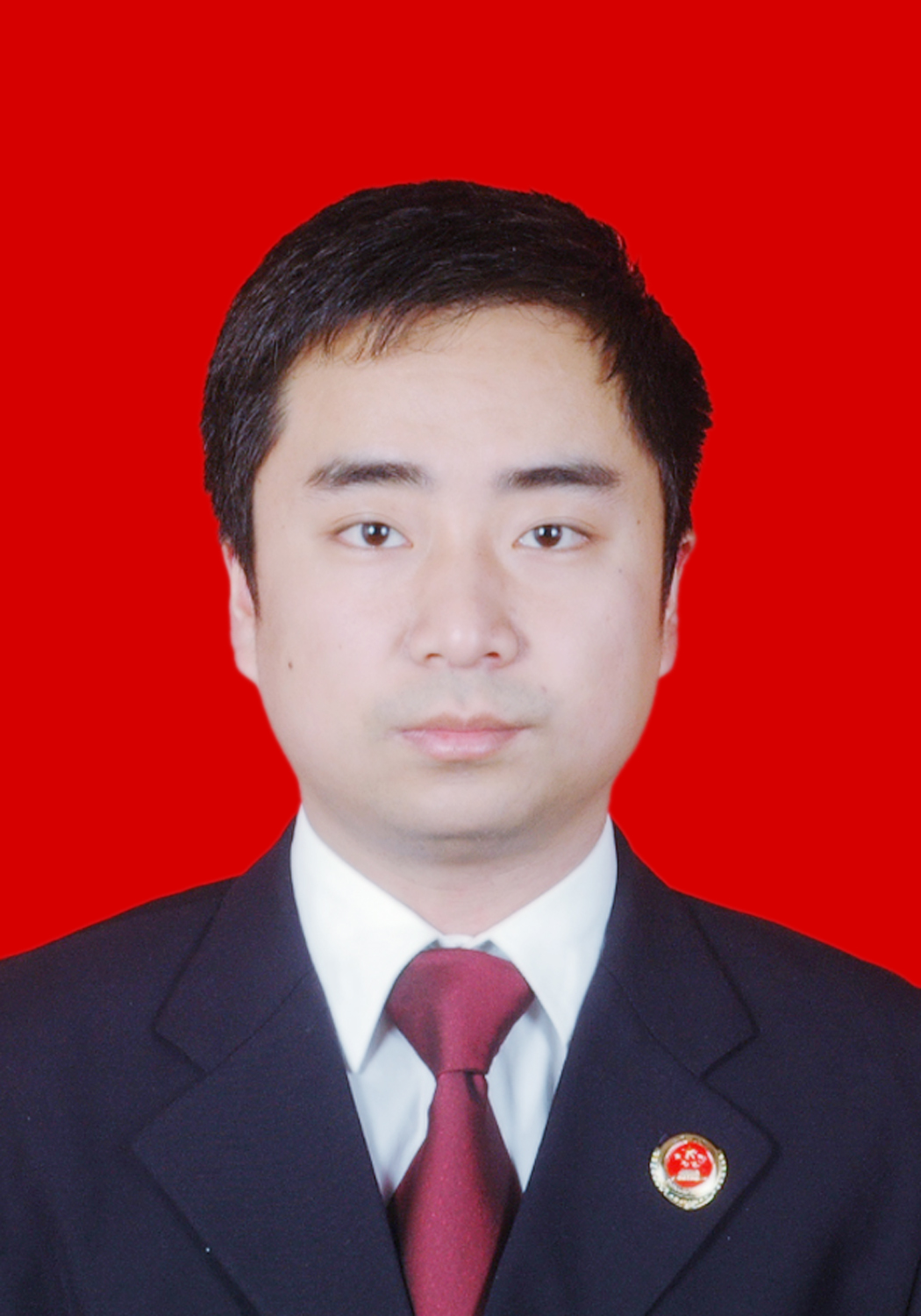  /p> p>现任通城县人民检察院党组书记,检察长,四级高级检察官. /p>