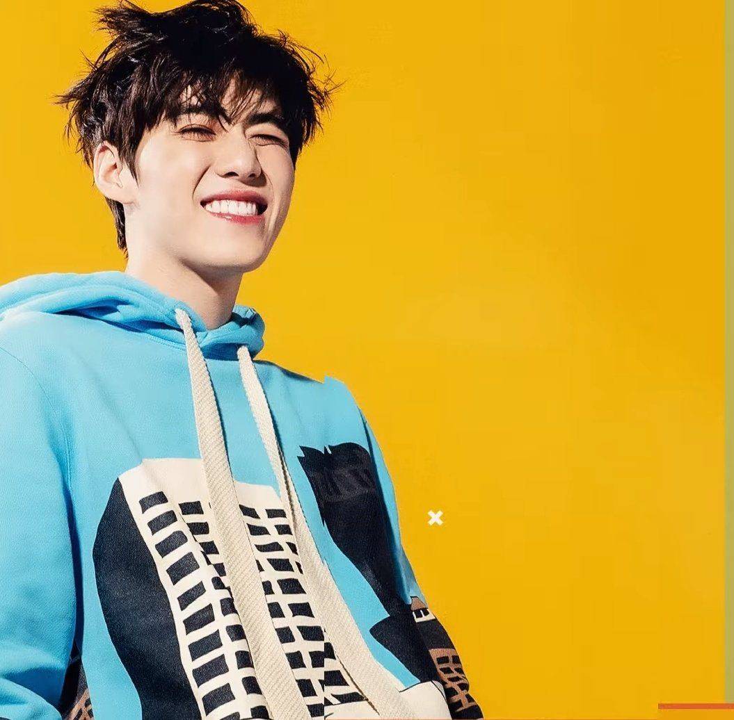  p>克里特·安努艾德奇康(pp),1999年4月30日出生于泰国曼谷,就读于 a