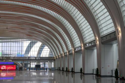 广州白云站内部