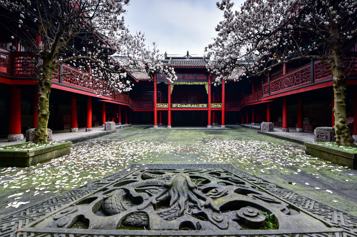  p>春秋祠,位于四川省泸州市叙永县叙永镇南大街4号,占地4500平方米