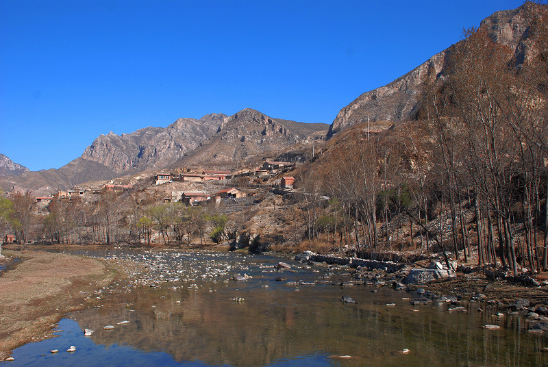  p>永定河峡谷,又称官厅山峡,幽州峡谷,亦即永定河上游河谷,从 a href