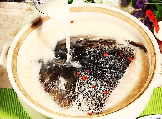 gcw">南湾鱼,产自 a target="_blank" href="/item/信阳市/13859302"