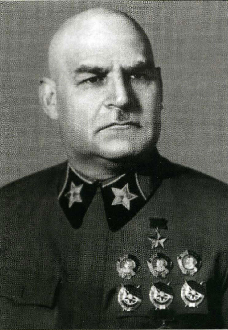  p data-id="gnwkessams">格里戈里·伊万诺维奇·库利克,苏联元帅