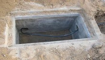  p>室外弱电井,是指室外弱电线路管道交汇处的井,和污水井,上下水井