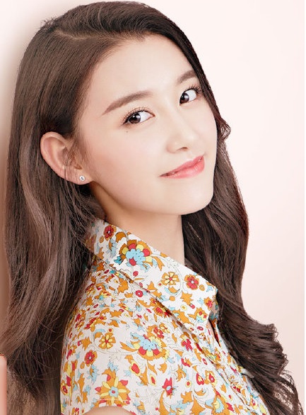  p>蒋依依,2001年1月1日出生于北京市,中国内地女演员.