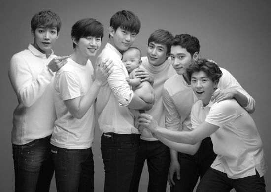 jyp entertainment /a>于2008年9月4日推出的男子组合,六名成员包括 a