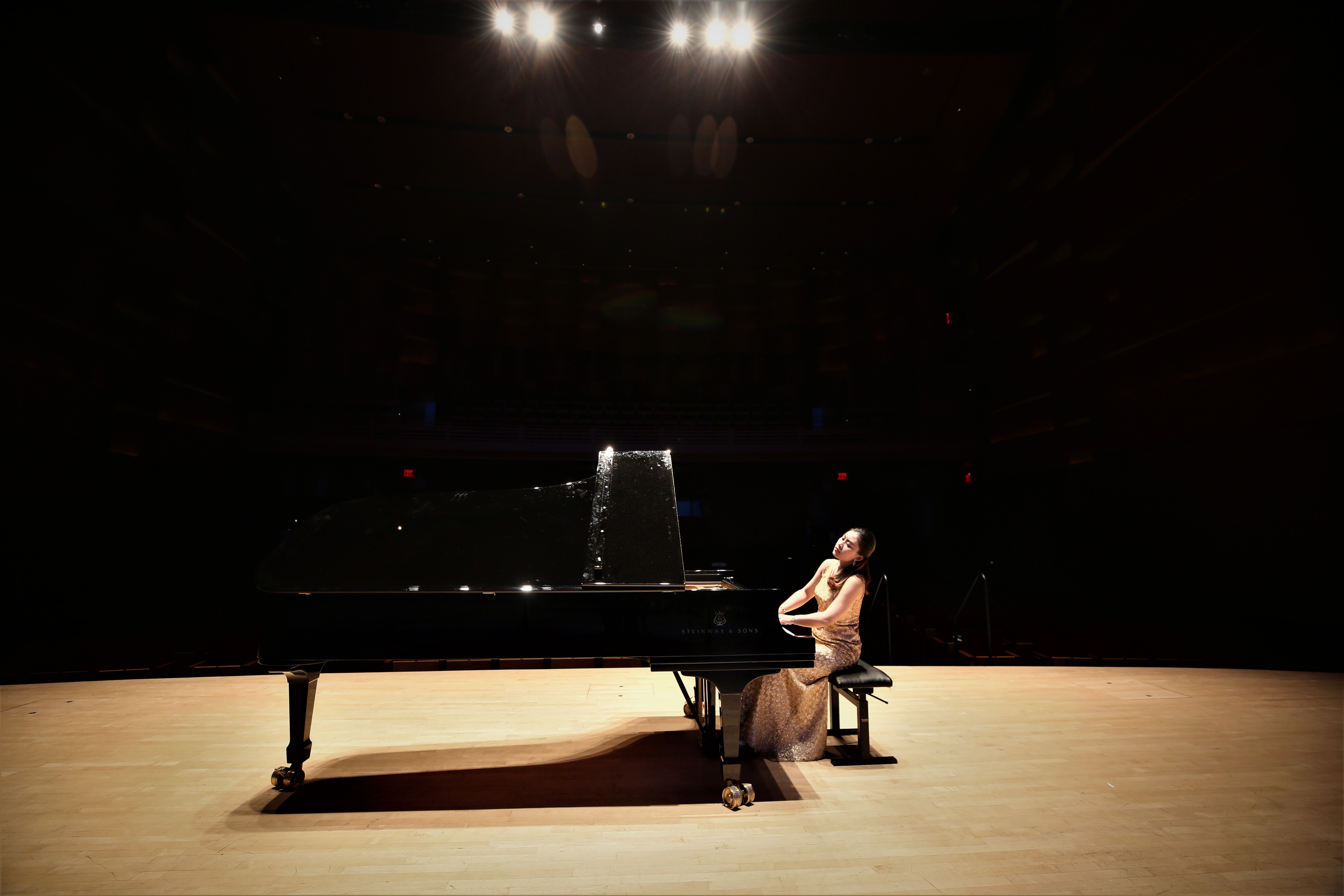 学院(the colburn school)并获得钢琴演奏艺术家博士学位 /span> sup