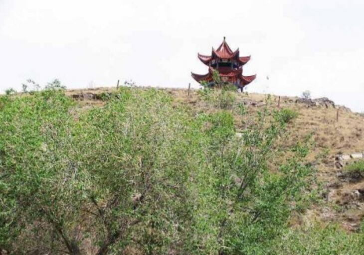  p>巴彦花水上乐园位于赤峰市阿鲁科尔沁旗中部巴彦花境内,依山傍水