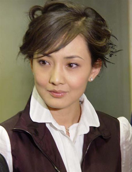 中国空军电视艺术中心女演员.