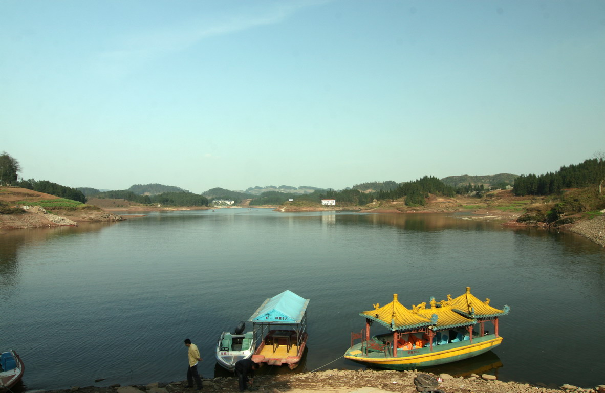  p data-id="gnbp9r68b7">黎香湖又名土溪水库,位于南川区 a target="