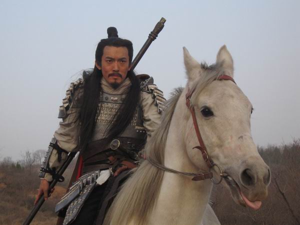  p>《孙子大传》是刘心刚执导,张丰毅,景甜领衔主演的电视剧.