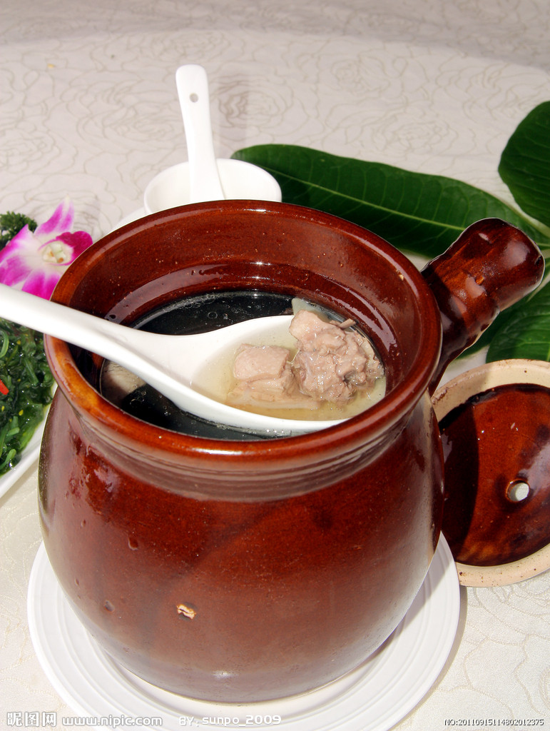 腊排骨浓汤